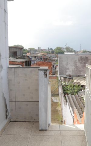 Casa à venda com 200m², 2 quartos e 2 vagas