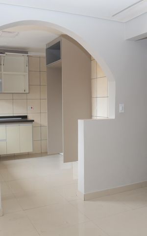 Casa à venda com 200m², 2 quartos e 2 vagas