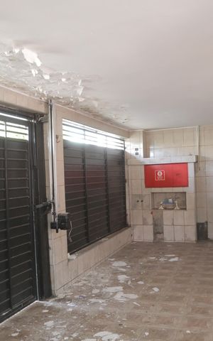 Casa à venda com 200m², 2 quartos e 2 vagas