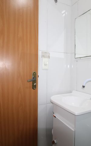 Casa para alugar com 42m², 2 quartos e sem vagaBanheiro