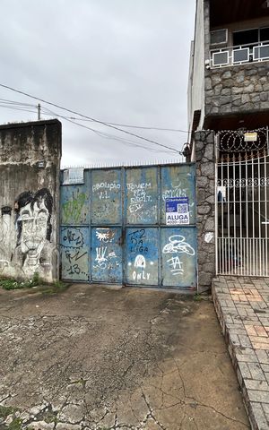 Casa para alugar com 45m², 1 quarto e sem vagaFachada + placa