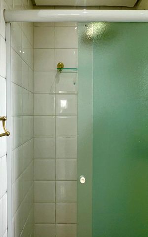 Apartamento para alugar com 40m², 1 quarto e 1 vaga Apartamento para alugar com 40m², 1 quarto e 1 vagaBanheiro da Suíte