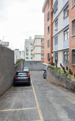Apartamento para alugar com 100m², 3 quartos e 1 vaga Apartamento para alugar com 100m², 3 quartos e 1 vagaGaragem