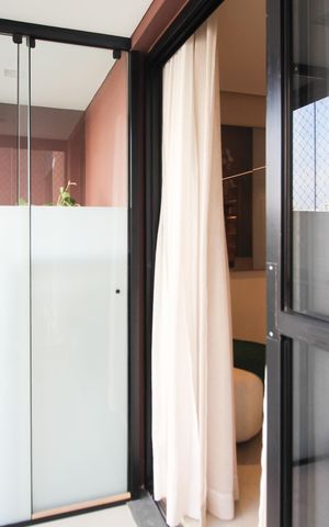Apartamento à venda com 130m², 2 quartos e 2 vagas Apartamento à venda com 130m², 2 quartos e 2 vagasVaranda