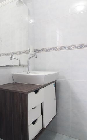 Apartamento para alugar com 58m², 2 quartos e 1 vagaBanheiro