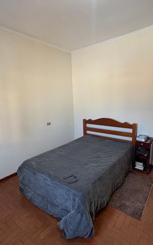 Casa à venda com 300m², 3 quartos e 2 vagas Casa à venda com 300m², 3 quartos e 2 vagasQuarto 1