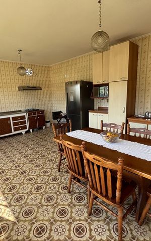 Casa à venda com 300m², 3 quartos e 2 vagas Casa à venda com 300m², 3 quartos e 2 vagasCozinha