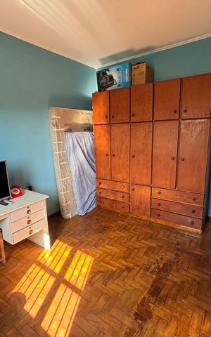 Casa à venda com 300m², 3 quartos e 2 vagas Casa à venda com 300m², 3 quartos e 2 vagasQuarto 2