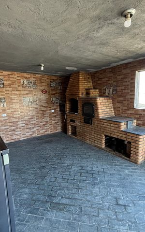 Casa à venda com 300m², 3 quartos e 2 vagas
