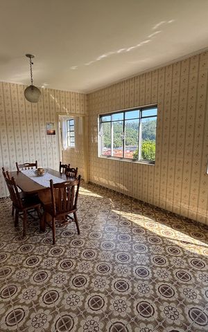 Casa à venda com 300m², 3 quartos e 2 vagas Casa à venda com 300m², 3 quartos e 2 vagasCozinha