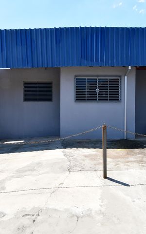 Casa para alugar com 110m², 2 quartos e 3 vagasFachada