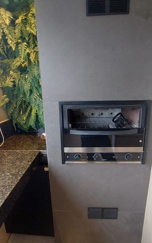 Apartamento à venda com 80m², 3 quartos e 2 vagas Apartamento à venda com 80m², 3 quartos e 2 vagasvaranda