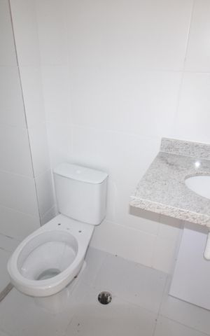 Apartamento à venda com 58m², 2 quartos e 1 vagaBanheiro 2