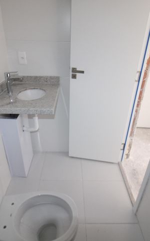 Apartamento à venda com 58m², 2 quartos e 1 vagaBanheiro 2