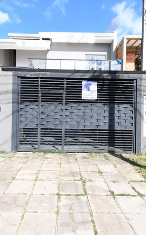 Casa para alugar com 140m², 3 quartos e 2 vagasFachada com Placa