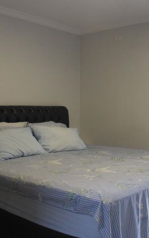 Casa à venda com 161m², 3 quartos e 1 vagaSuíte