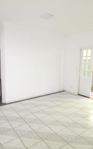 Casa para alugar com 60m², 2 quartos e 1 vagaSala