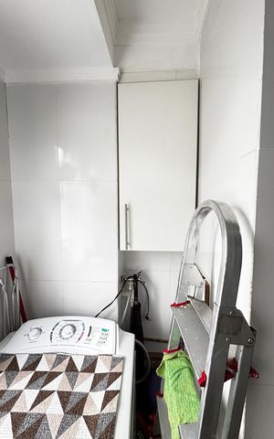 Apartamento à venda com 49m², 2 quartos e 1 vaga Apartamento à venda com 49m², 2 quartos e 1 vagaCozinha e Área de Serviço