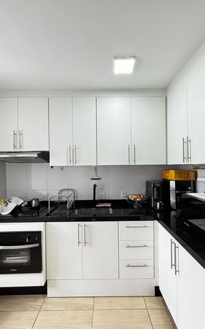 Apartamento à venda com 49m², 2 quartos e 1 vaga Apartamento à venda com 49m², 2 quartos e 1 vagaCozinha