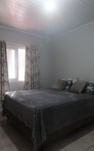 Casa à venda com 48m², 2 quartos e 1 vagaQuarto 1