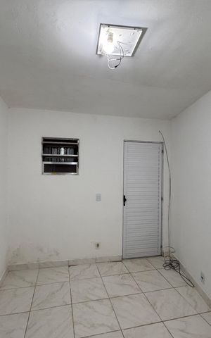 Casa para alugar com 70m², 2 quartos e sem vaga Casa para alugar com 70m², 2 quartos e sem vagaSala