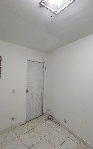 Casa para alugar com 70m², 2 quartos e sem vaga Casa para alugar com 70m², 2 quartos e sem vagaSala