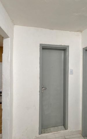 Casa para alugar com 70m², 2 quartos e sem vaga Casa para alugar com 70m², 2 quartos e sem vagaSala