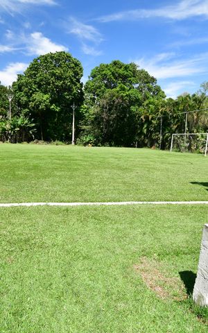 Casa à venda com 10000m², 2 quartos e 10 vagasCampo de Futebol