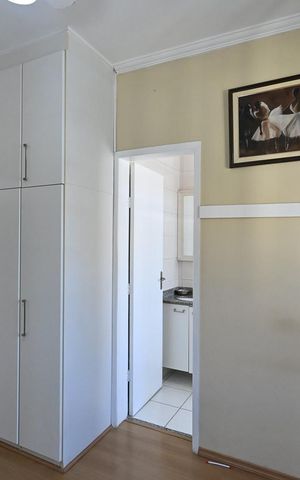 Casa de condomínio à venda com 156m², 3 quartos e 2 vagasSuíte
