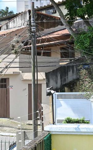 Casa de condomínio à venda com 156m², 3 quartos e 2 vagasVista do Quarto 1