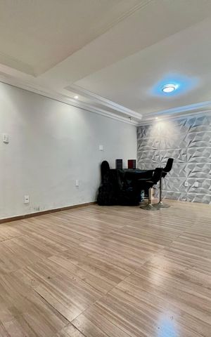 Casa para alugar com 148m², 3 quartos e 2 vagas Casa para alugar com 148m², 3 quartos e 2 vagasSala