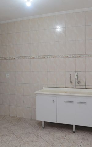Casa para alugar com 70m², 2 quartos e sem vaga Casa para alugar com 70m², 2 quartos e sem vagaCozinha