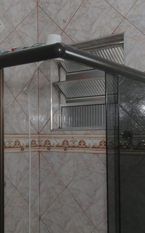 Casa para alugar com 70m², 2 quartos e sem vaga Casa para alugar com 70m², 2 quartos e sem vagaBox do banheiro