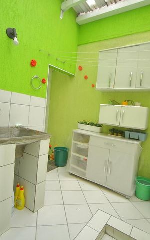 Casa de condomínio à venda com 90m², 2 quartos e 2 vagasÁrea de Serviço
