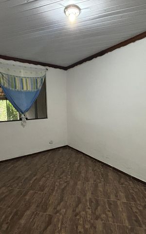 Casa à venda com 150m², 2 quartos e 7 vagasQuarto 