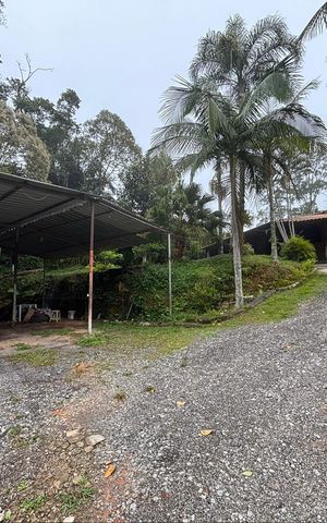 Casa à venda com 150m², 2 quartos e 7 vagasGaragem
