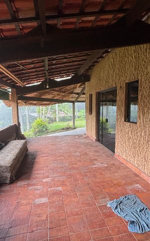 Casa à venda com 150m², 2 quartos e 7 vagasChurrasqueira 
