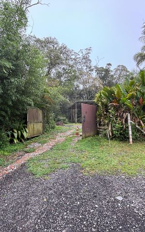 Casa à venda com 150m², 2 quartos e 7 vagasFachada