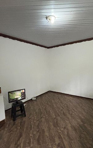 Casa à venda com 150m², 2 quartos e 7 vagasSuite