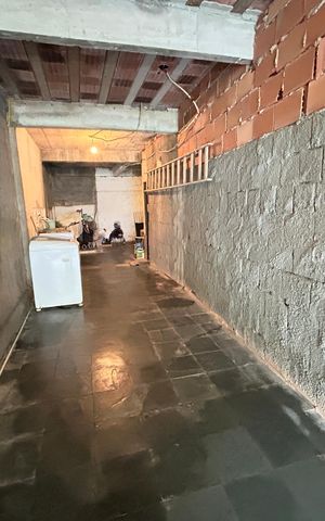 Casa de condomínio à venda com 65m², 2 quartos e 3 vagasGaragem