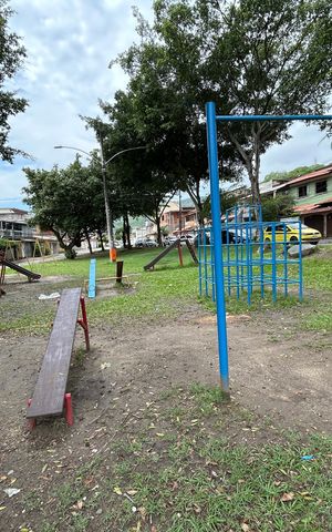 Casa de condomínio à venda com 65m², 2 quartos e 3 vagasÁrea comum - Playground