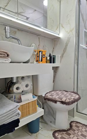 Apartamento à venda com 55m², 2 quartos e 1 vaga Apartamento à venda com 55m², 2 quartos e 1 vagaBanheiro