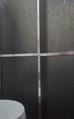 Casa para alugar com 180m², 2 quartos e 2 vagasBanheiro 1