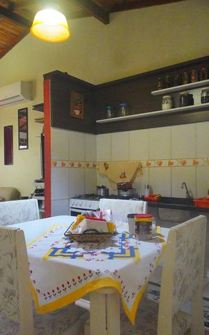 Casa para alugar com 180m², 2 quartos e 2 vagasCozinha