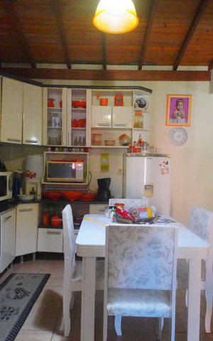 Casa para alugar com 180m², 2 quartos e 2 vagasCozinha