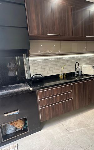 Casa de condomínio à venda com 360m², 4 quartos e 4 vagasÁrea gourmet