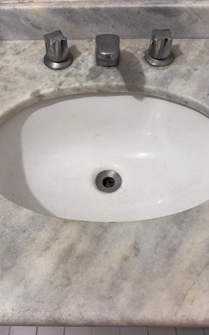 Apartamento para alugar com 83m², 2 quartos e 1 vaga Apartamento para alugar com 83m², 2 quartos e 1 vagaSuíte - Banheiro