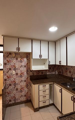 Apartamento para alugar com 83m², 2 quartos e 1 vaga Apartamento para alugar com 83m², 2 quartos e 1 vagaCozinha e Área de Serviço