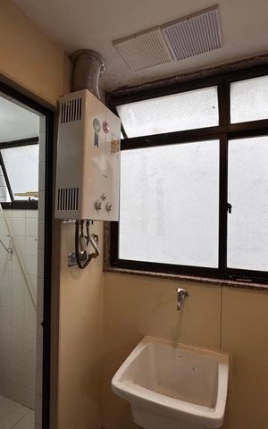 Apartamento para alugar com 83m², 2 quartos e 1 vaga Apartamento para alugar com 83m², 2 quartos e 1 vagaCozinha e Área de Serviço