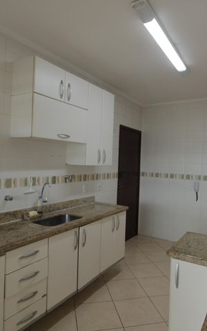 Apartamento para alugar com 91m², 3 quartos e 1 vagaCozinha